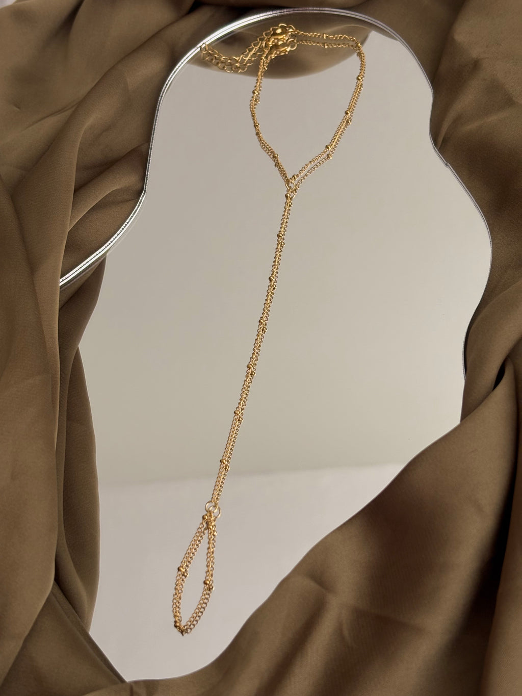 Goldes Hand Chains