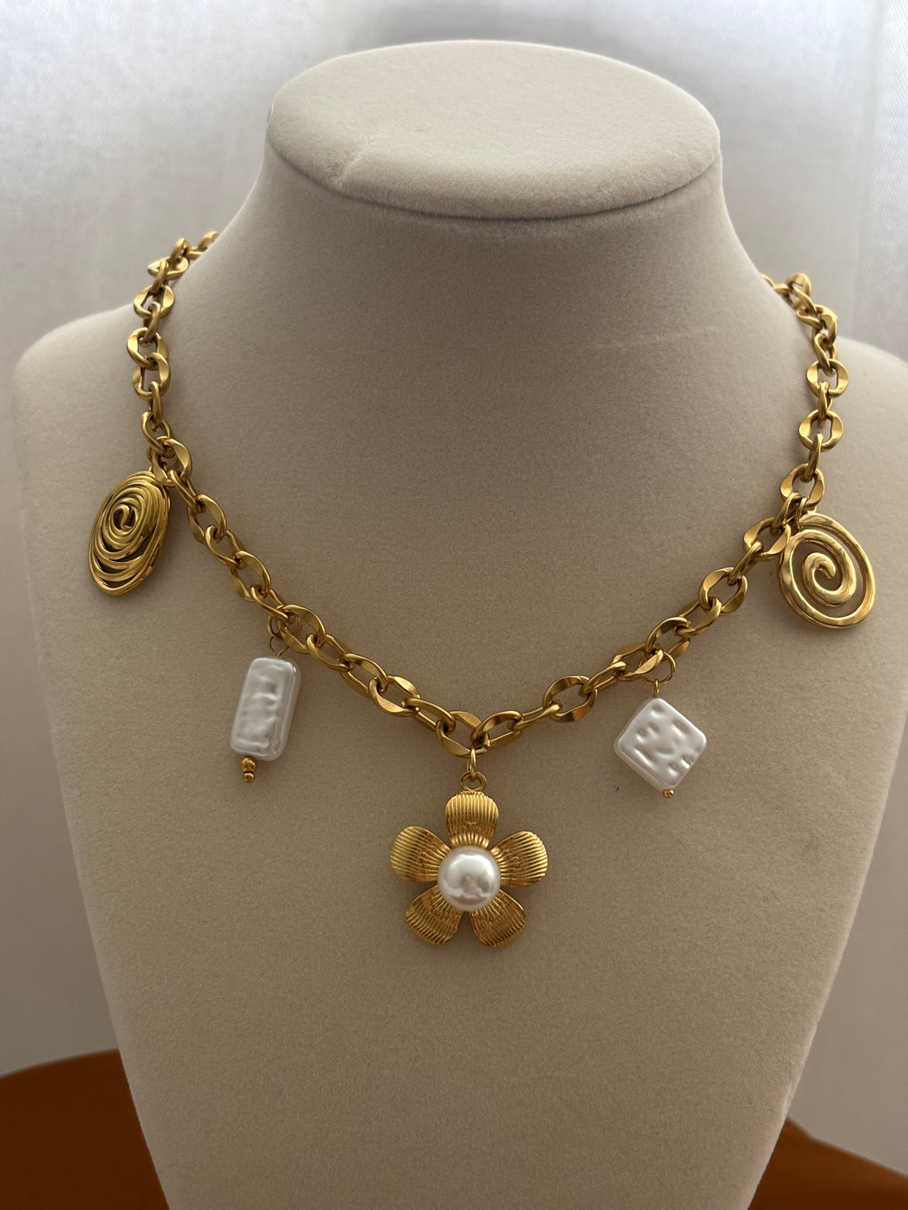 Aurora Necklace