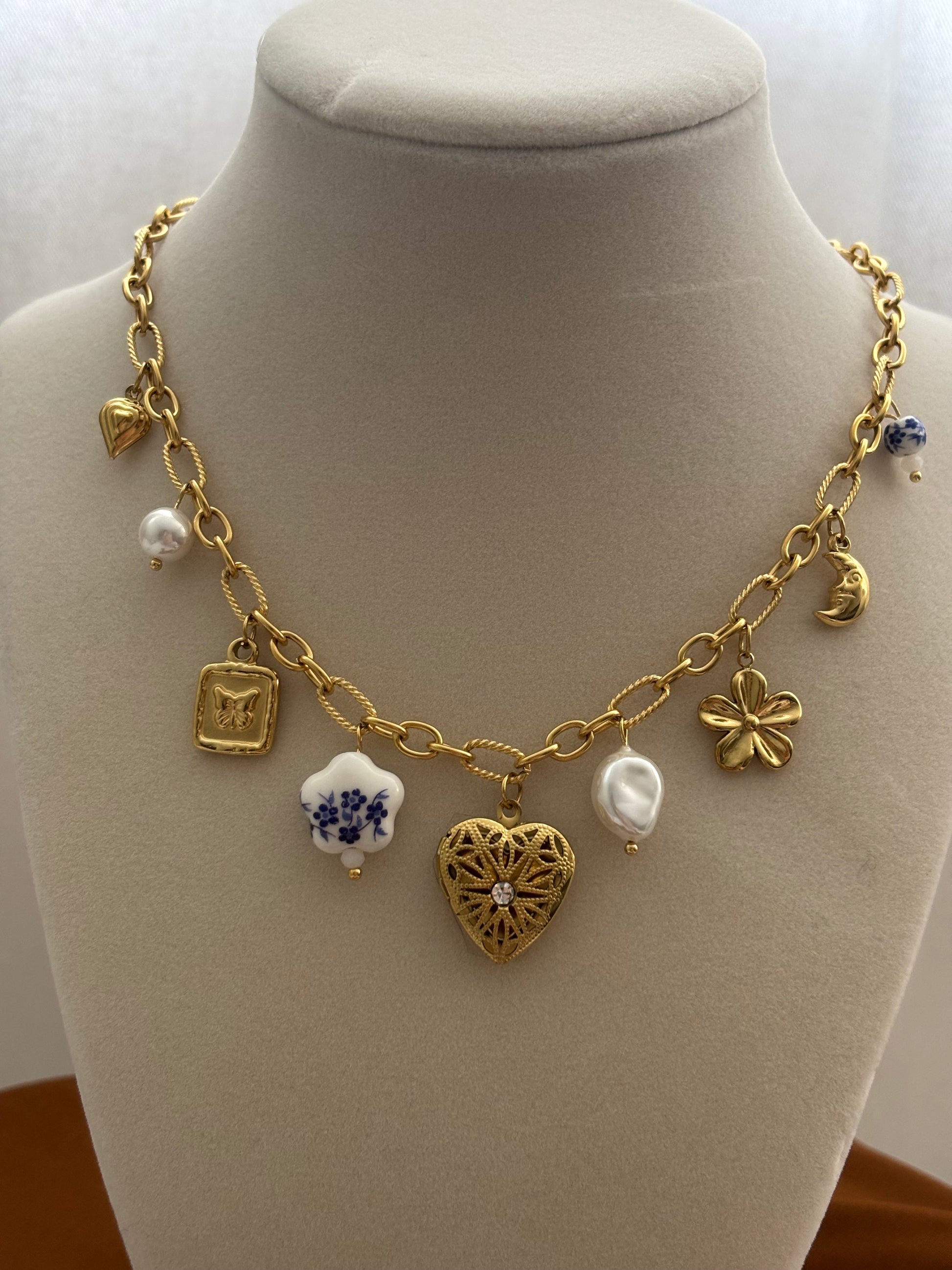 Vintage Memories Necklace