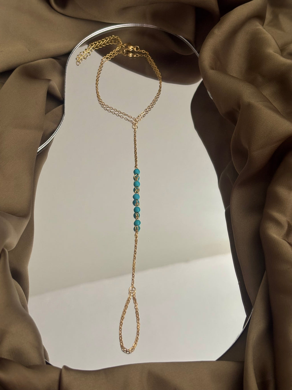 Goldes Hand Chains