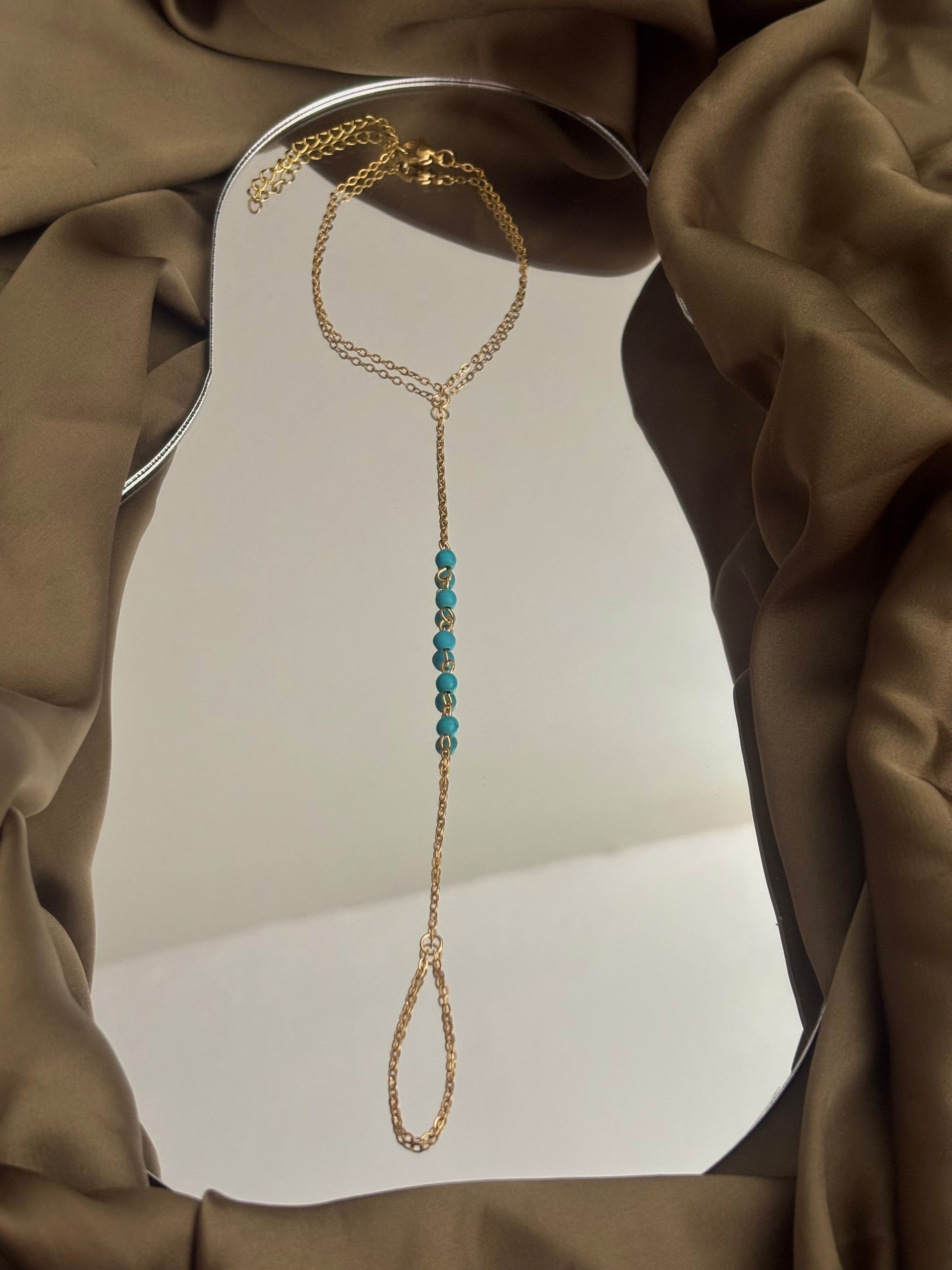 Goldes Hand Chains
