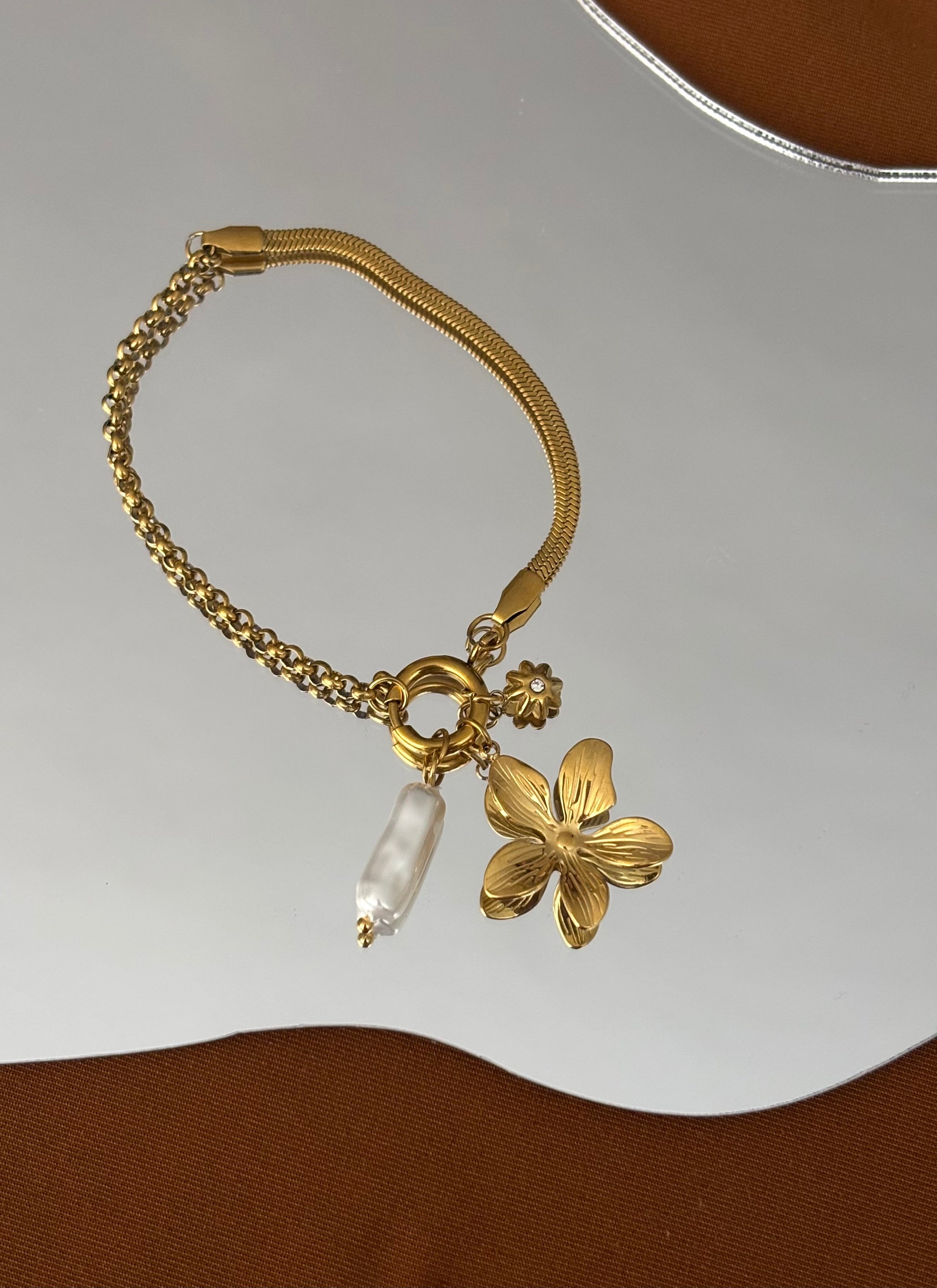 Nova Flor Bracelet