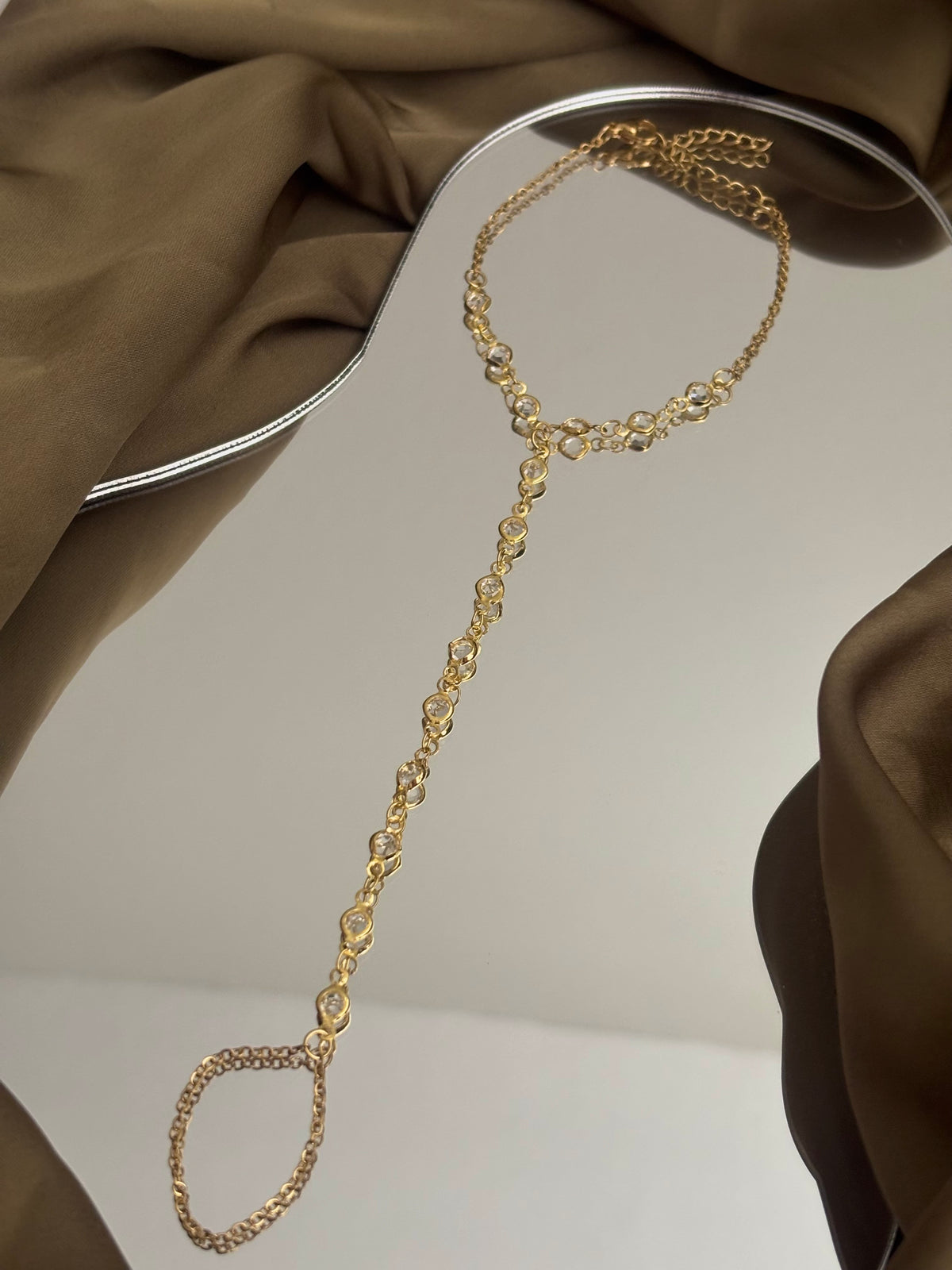 Goldes Hand Chains