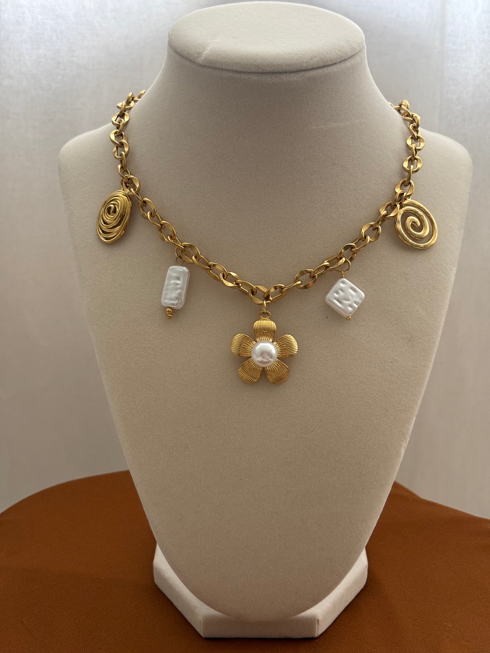 Aurora Necklace
