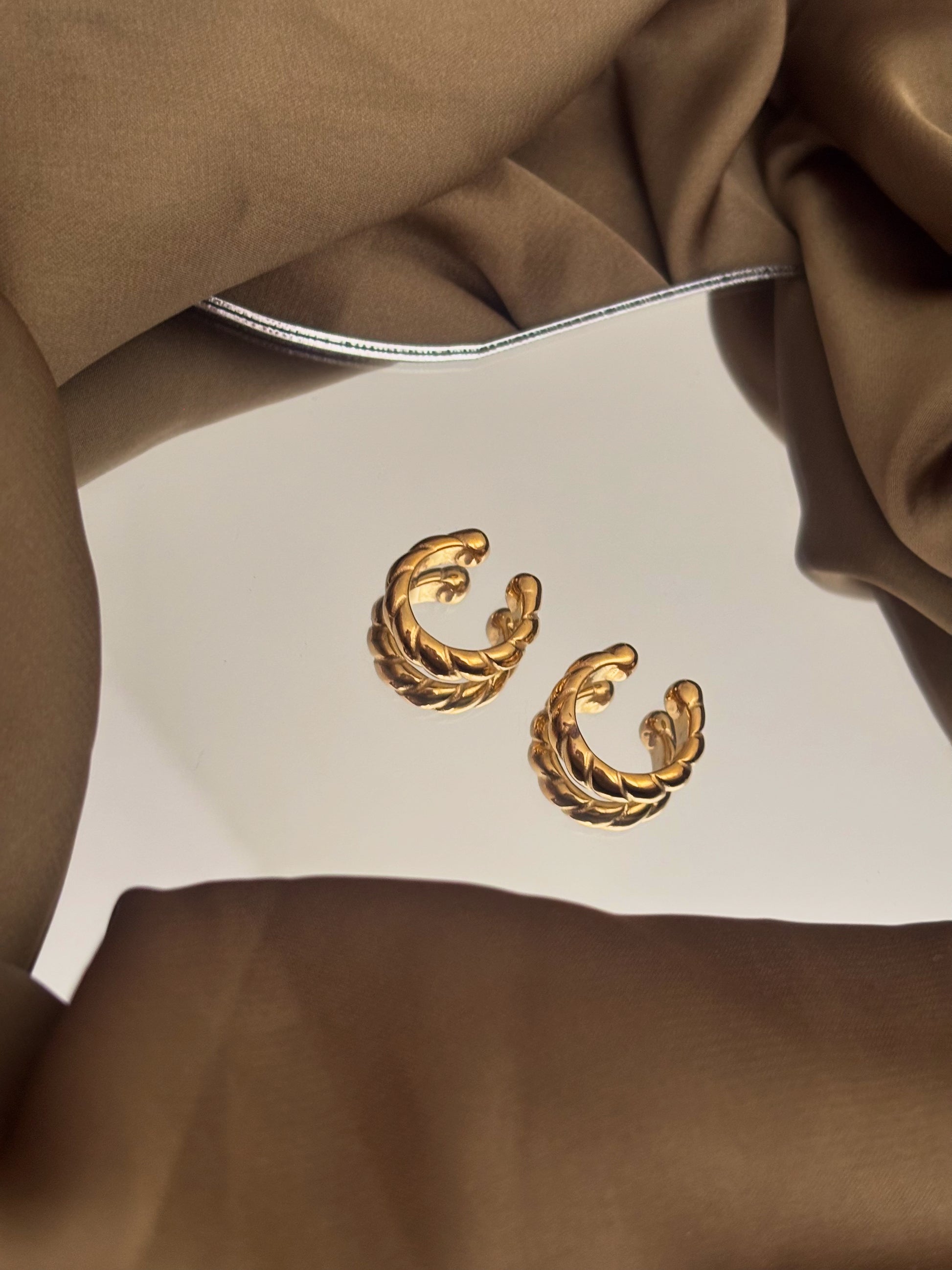 Ola Earcuff